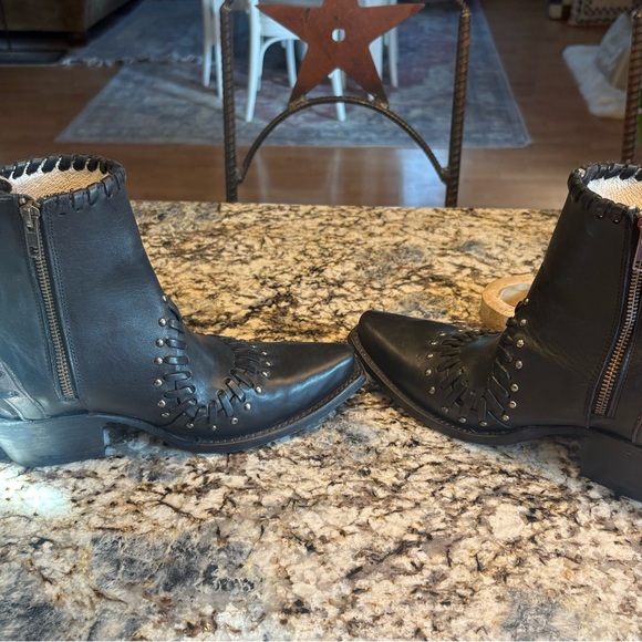 Freebird~ Walker Black Ankle Boots - Picture 5 of 5